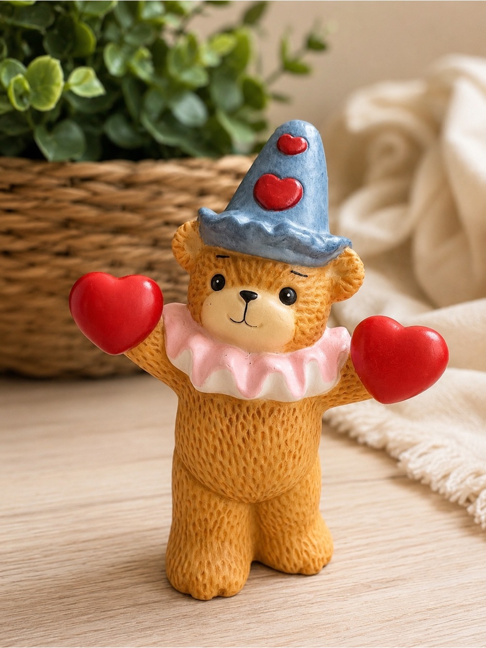 Vtg Enesco 1985 Lucy & Me Heart Holding Bear by‎ Lucy Rigg